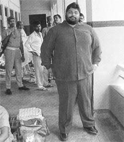 'अटल सरकार ने सांसदों को खरीदा ' : पप्पू यादव का दावा