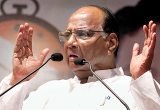 मोदी नेता के रूप में देश तोड़ने में जी जान से जुट गए हैं : शरद पवार