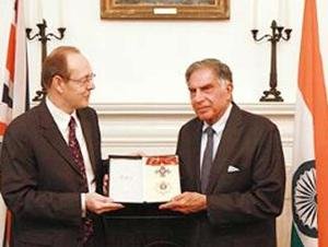 रतन टाटा ने प्रधानमंत्री मनमोहन सिंह के व्यक्तित्व व कार्यो की जमकर प्रशंसा की