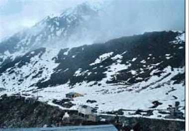 पहाड़ों में लगातार जारी भारी वर्षा से चारधाम यात्रा प्रभावित, पर उत्साह बरक़रार