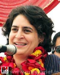 इंदिरा गांधी की हूबहू प्रियंका निकलते ही प्रचार की सुर्खियों में छाई