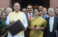 वित्‍त मंत्री श्री अरुण जेटली ने आज संसद में 2014-15 का आम बजट पेश किया