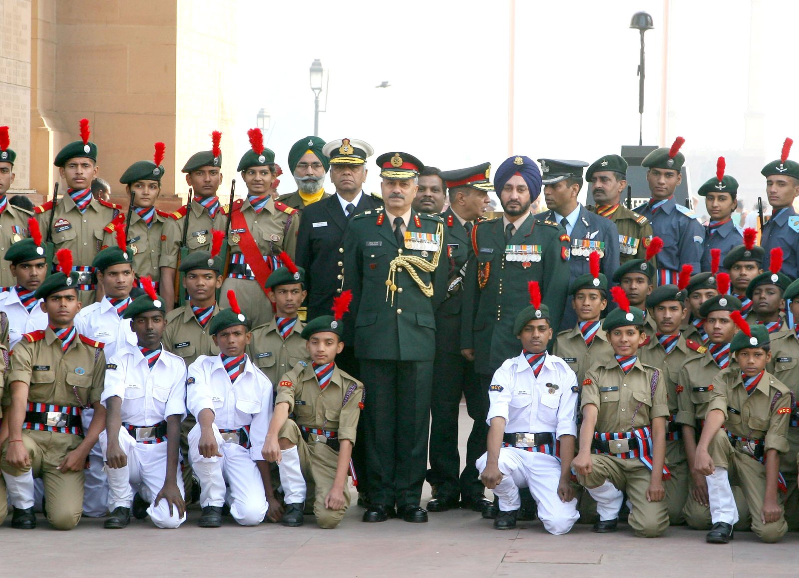 छात्रो में नेतृत्व अनुशासन और चरित्र के संस्कार देने वाले नेशनल केडिट कोर (एनसीसी) की 66वीं वर्षगांठ पर समारोह