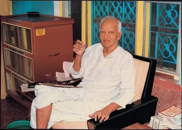 संत सुधारक युगदृष्टा ऋषि वेदमूर्ति तपोनिष्ठ पंडित श्रीराम शर्मा आचार्य जी की जयंती पर्व पर हार्दिक शुभकामनाएँ